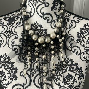 Black pearl lace, and metal necklace